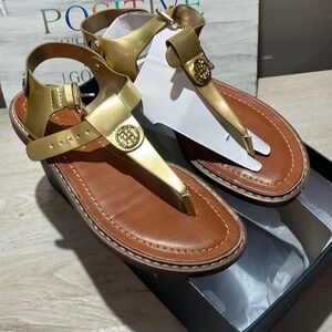 Tommy Hilfiger woman’s sandals size 6